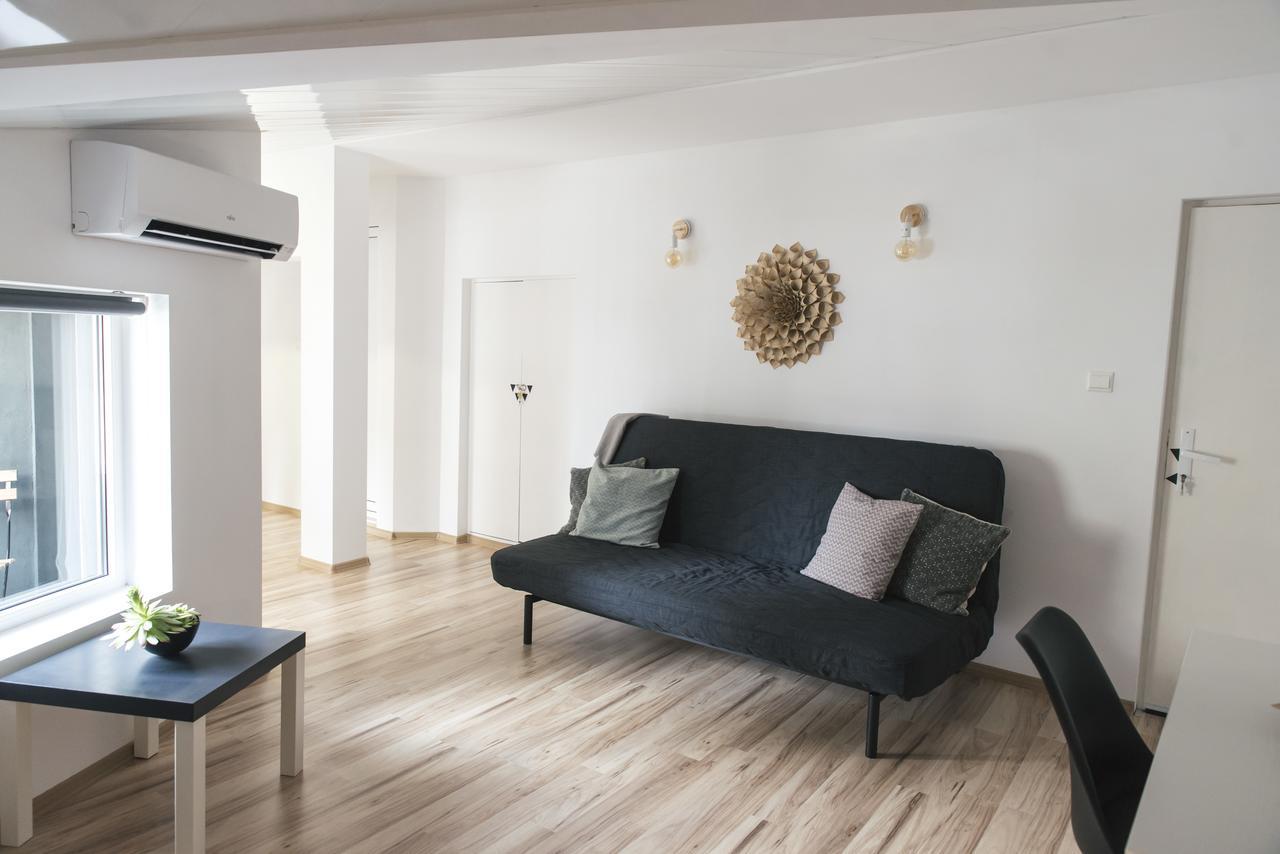 Apartament Balabanov White